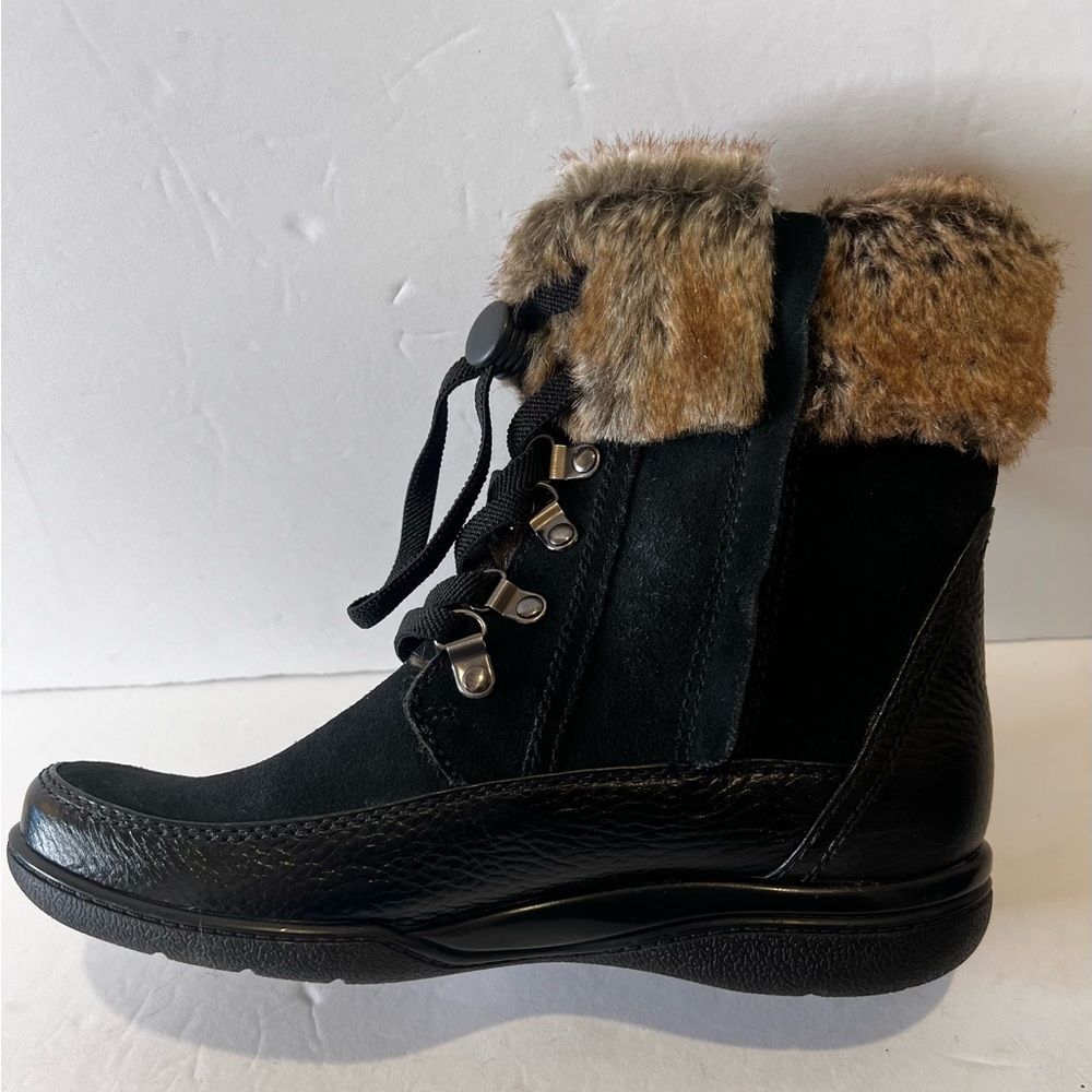 Clarks Leather Water Resistant Ankle Boots w/Faux Fur KEARNS RAMSEY Black - Picture 2 of 9